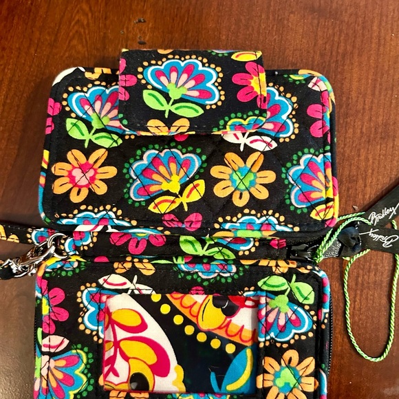 Vera Bradley Wristlet Retired Midnight Mickey NWOT - Picture 8 of 8
